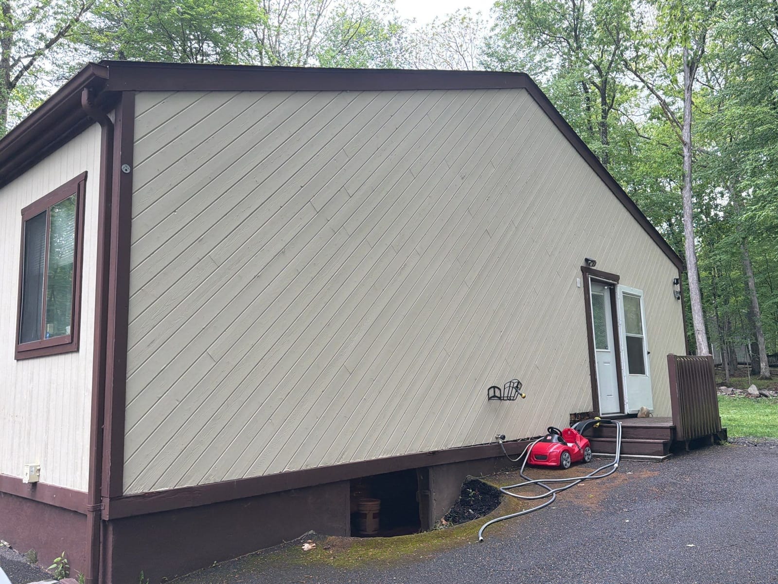 Roof Replacement project in East Stroudsburg, PA — job site photo 1